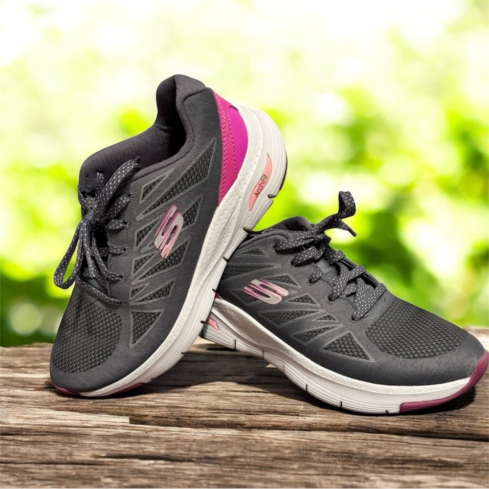 Skechers Women's Arch Fit Gray and Pink Athletic Sneaker Shoes Size 7.5